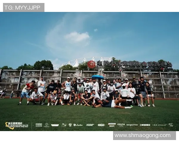 武汉飞盘队在世界攀岩锦标赛中以98分稳居积分榜首位