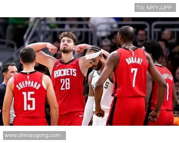 2015年勇士与雷霆季后赛激战回顾：历史性对决与传奇瞬间的交织