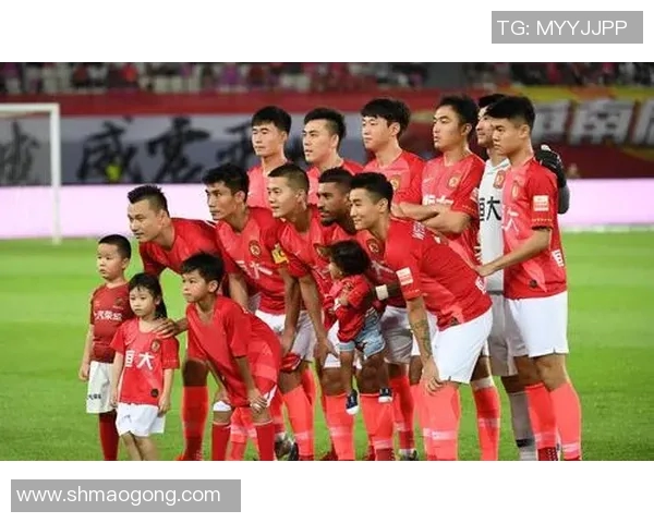 恒大与苏宁精彩对决球票热销中快来抢购不可错过的足球盛宴